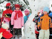 Děti ve sněžení